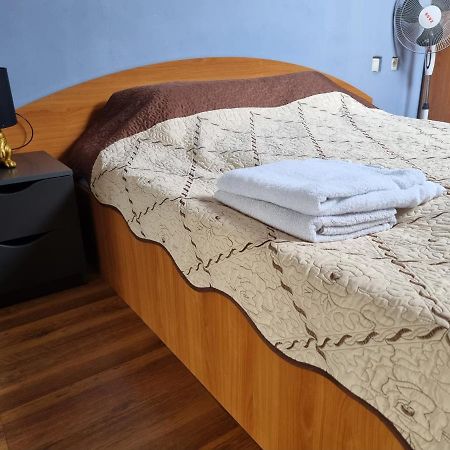Penthouse Apartament 2 Floors, 2 Bedroom , 2 Bath, 120 Sqm , Inside Yard Parking Cluj-Napoca Esterno foto