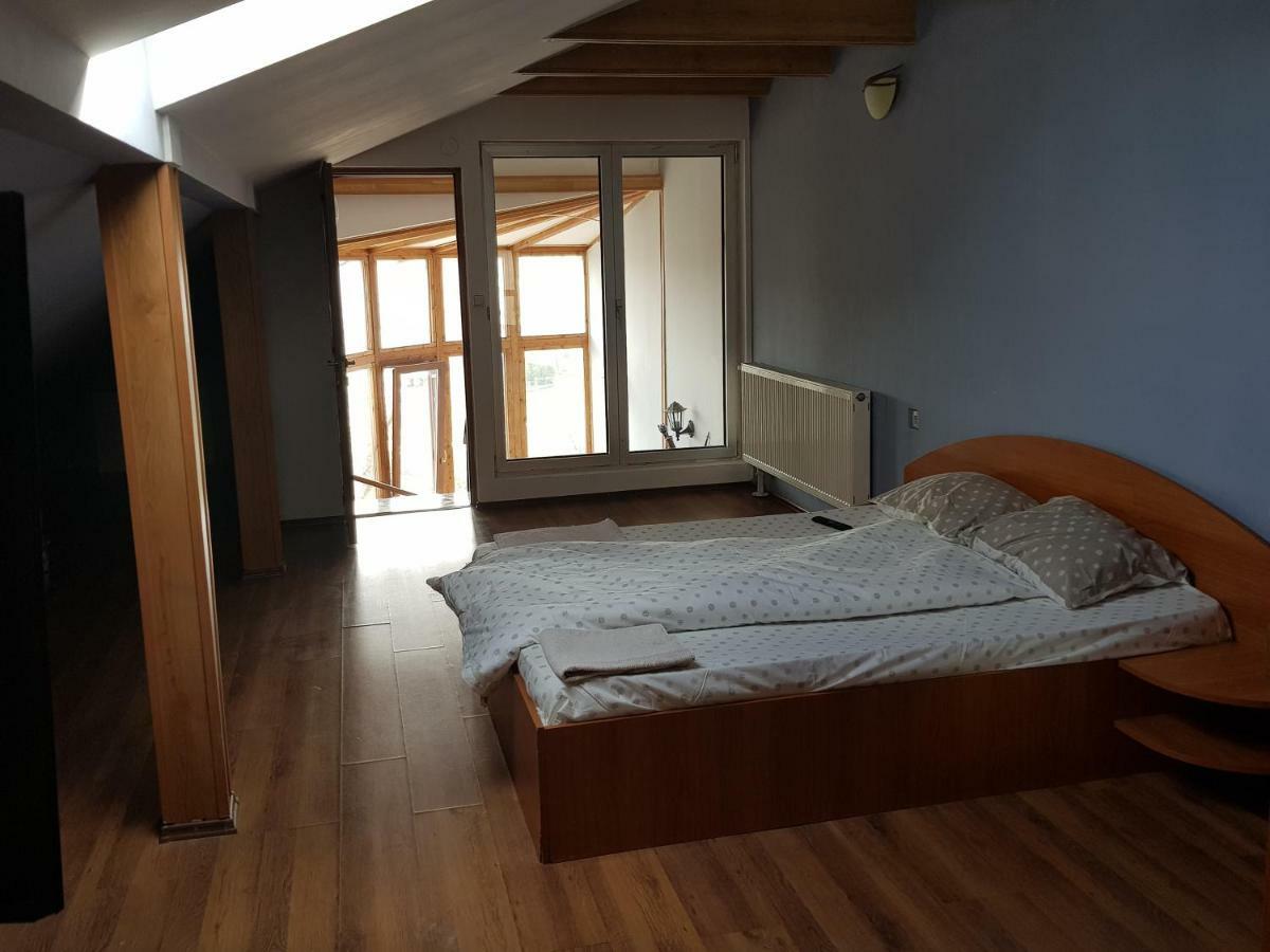 Penthouse Apartament 2 Floors, 2 Bedroom , 2 Bath, 120 Sqm , Inside Yard Parking Cluj-Napoca Esterno foto